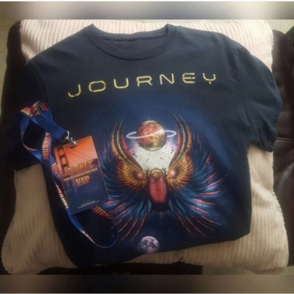 Black Journey Band Tee and VIP Pass Keychain Collectible - Picture 13 of 14